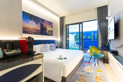 Deluxe Jacuzzi Room — Hotel Clover Patong Phuket